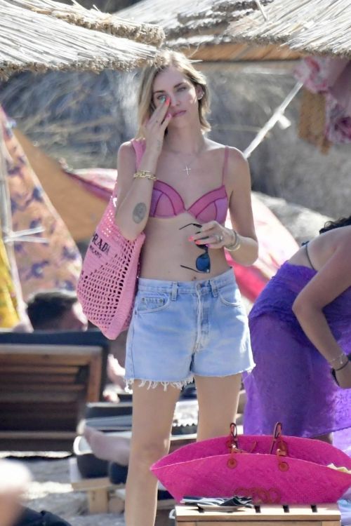 Chiara Ferragni in Bikini on the Beach in Mykonos 07/15/2023 6