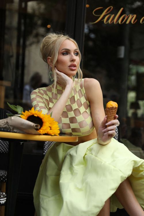 Christine Quinn at a Photoshoot in Paris 07/15/2023 4