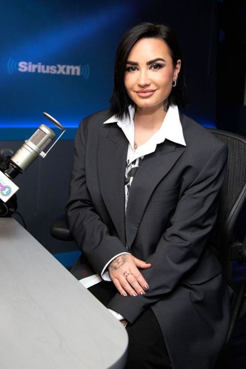 Demi Lovato rocks stylish suit pants at SiriusXM Studios 07/14/2023 3
