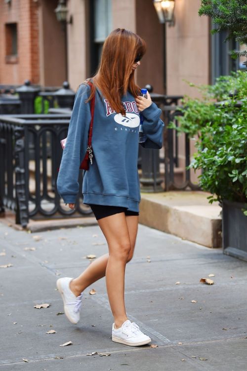 Emily Ratajkowski Out and About in New York 1