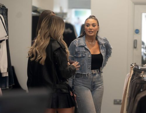 Frankie and Demi Sims, and Megan Barton Hanson out shopping in Brentwood 07/15/2023 2