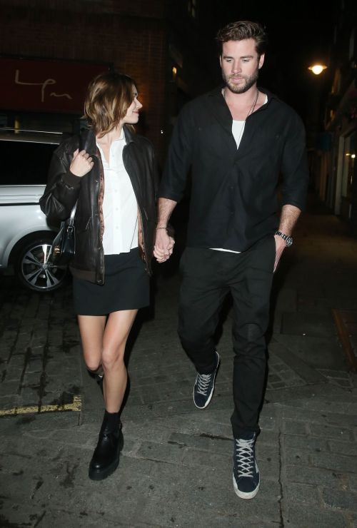 Gabriella Brooks Dinner Outing in London with Liam Hemsworth 07/14/2023 3
