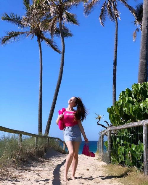 Isabella Ardley Instagram Photos on 07/24/2023 8