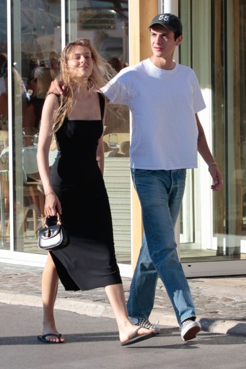 Ivanka Smilenko Out and About 2
