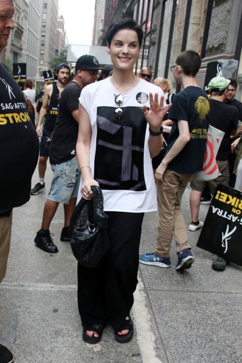 Jaimie Alexander at SAG-AFTRA Picket Line in New York 2