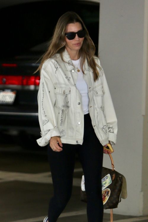 Jessica Biel Heading to a Meeting in Brentwood on 07/24/2023 1