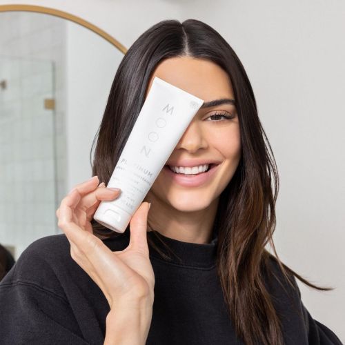 Kendall Jenner for Moon Oral Beauty 2023 20