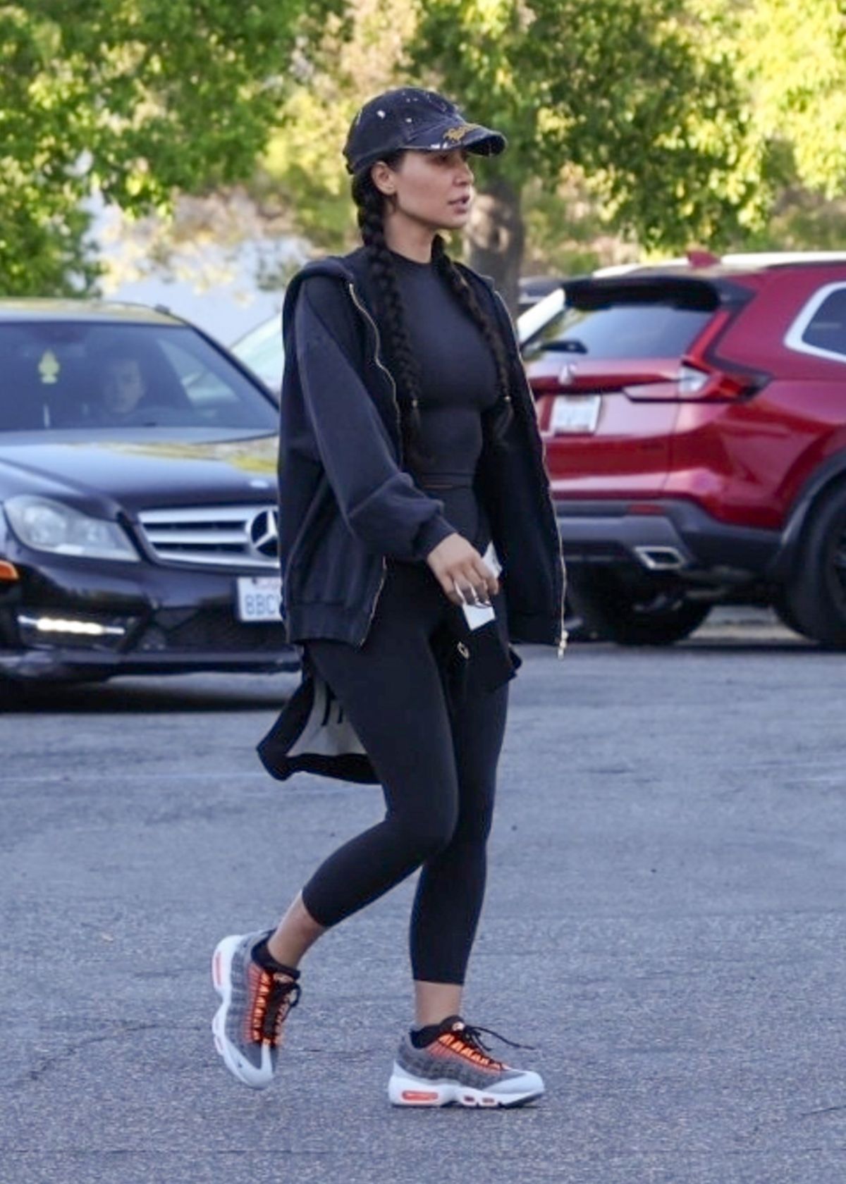 Kim Kardashian Stylish Outing in Thousand Oaks All Black Ensemble 07/14/2023