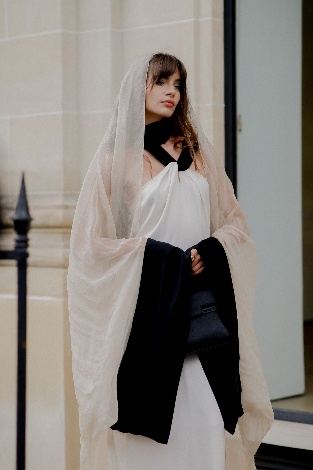 Mara Lafontan Arrives at Alexis Mabille Fall/Winter 23/24 Haute Couture Show in Paris 07/04/2023