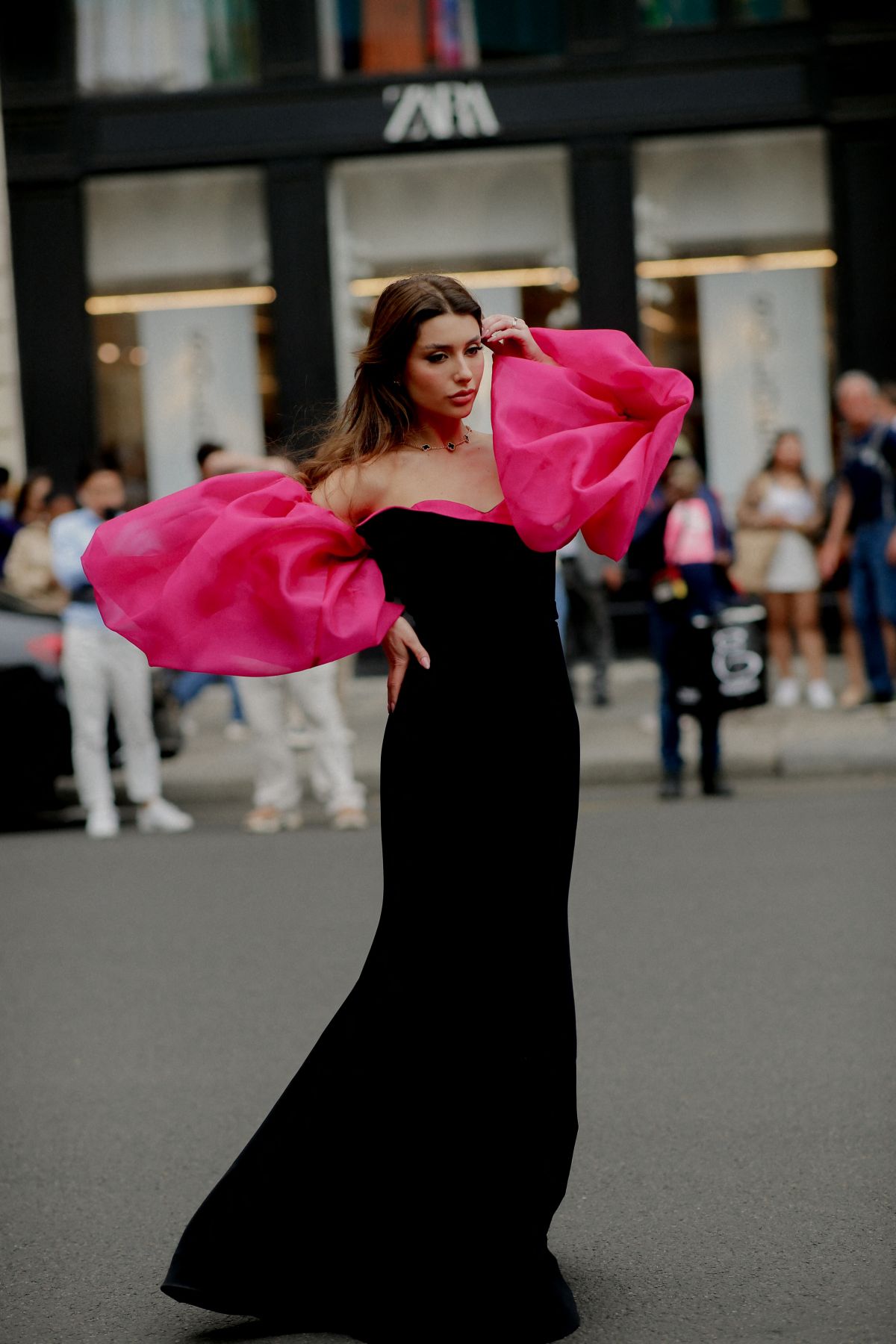 Mariella Sarto Arrives at Stephane Rolland Fall/Winter 23-24 Haute Couture Show in Paris 07/04/2023