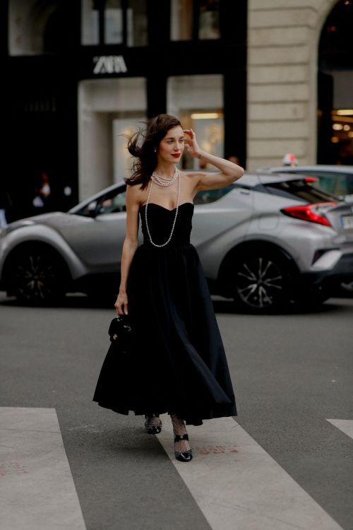 Mary Leest Attends Stephane Rolland Haute Couture Show in Paris 07/04/2023 1