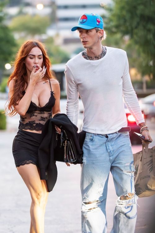 Megan Fox and Machine Gun Kelly Outing 1