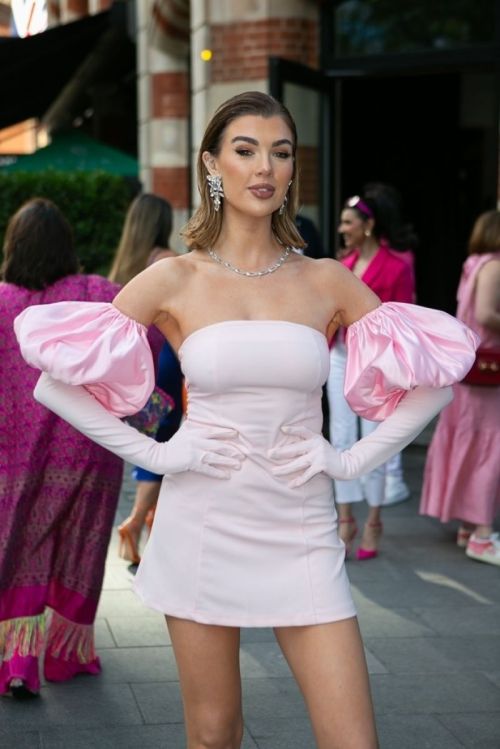 Nicole O