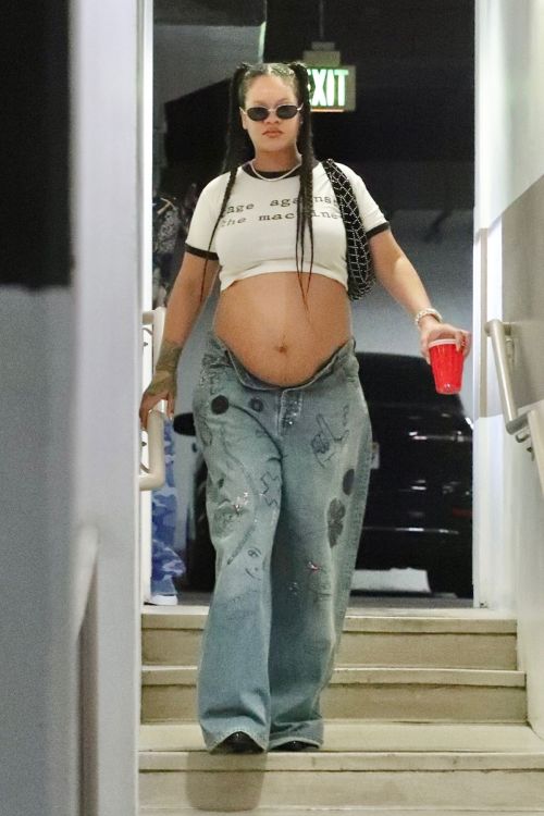 Pregnant Rihanna Heading to Lunch in Beverly Hills 07/24/2023 6