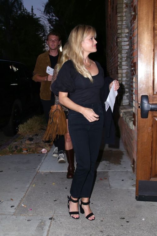 Reese Witherspoon Arrives at Her Son Deacon Show 1