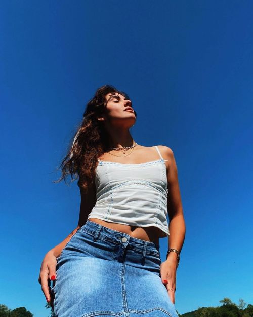 Ronni Hawk Instagram Photos 6