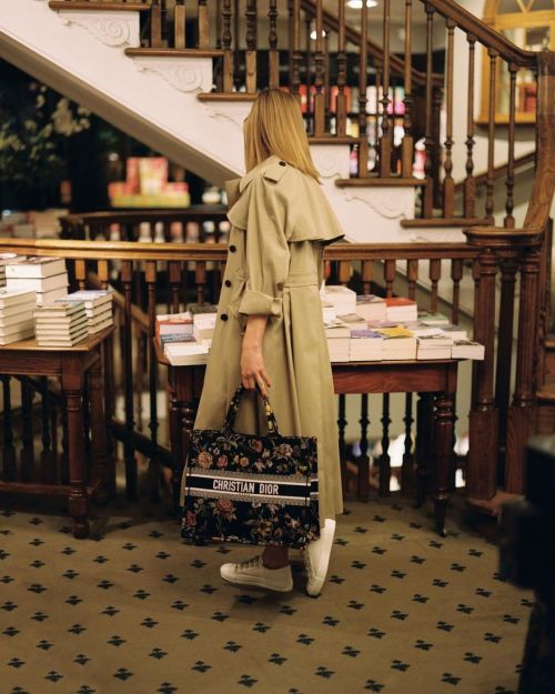 Rosamund Pike for Dior Book Tote July 2023 07/26/2023 1