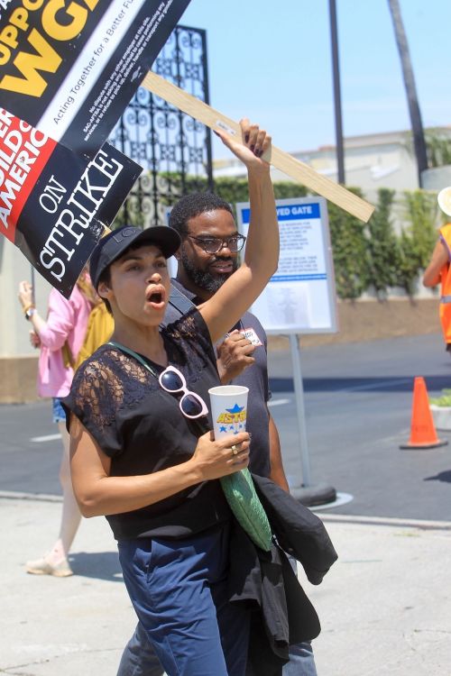 Rosario Dawson Supports SAG-AFTRA Strike 3