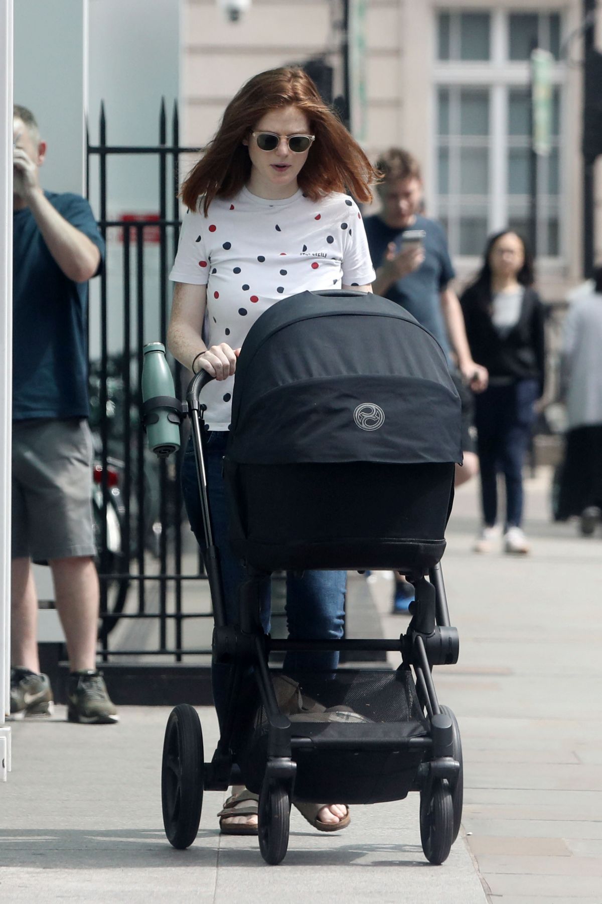 Rose Leslie Out with Her Baby Girl in London 07/10/2023