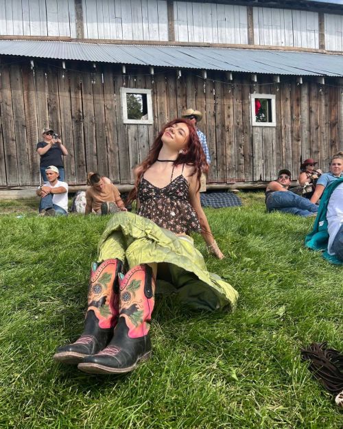 Sicily Rose Captivating Instagram Photos 07/17/2023 3