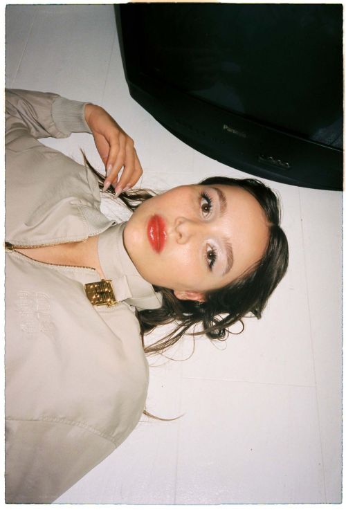 Sophie Mudd for Content Mode July 2023 4