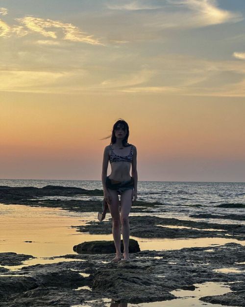 Alice Pagani Instagram Moments 1