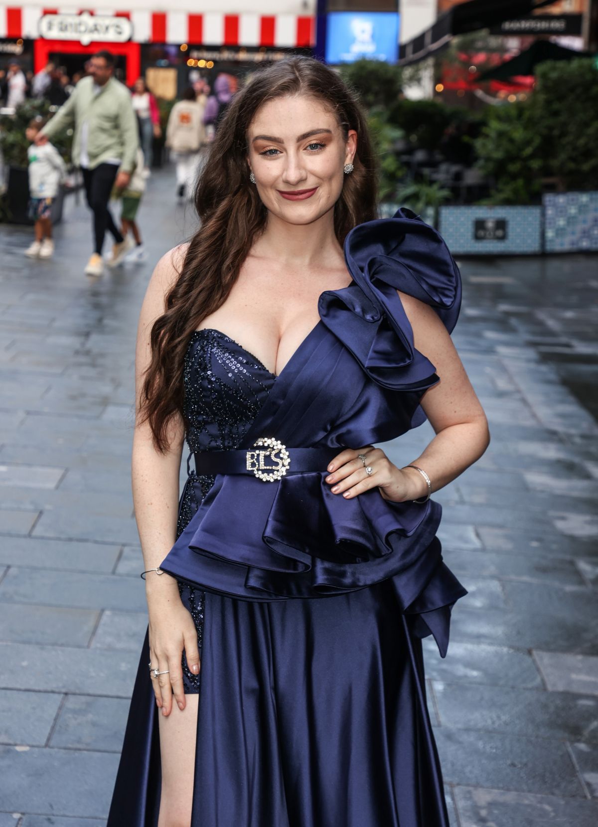 Amber Doig Thorne Arrives at Meg 2: The Trench Special Fan Screening in London