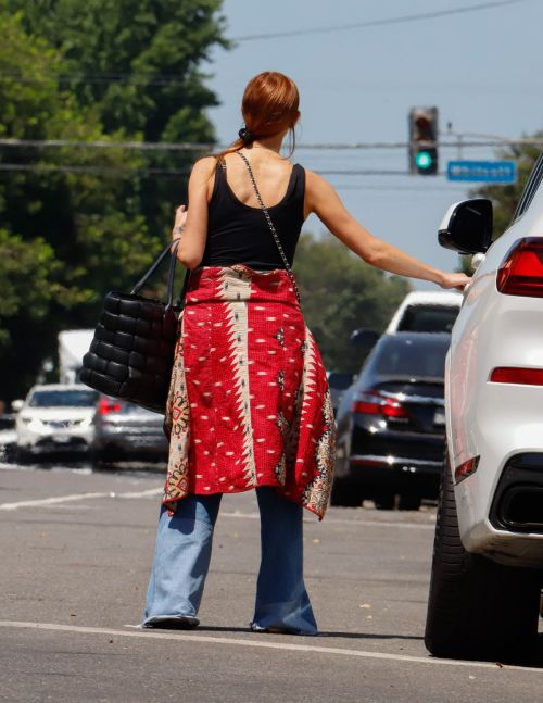 Ashlee Simpson Out and About in Los Angeles 2