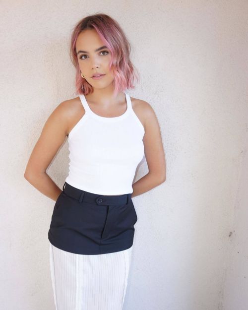 Bailee Madison Stunning Photoshoot in White and Black Ensemble 1