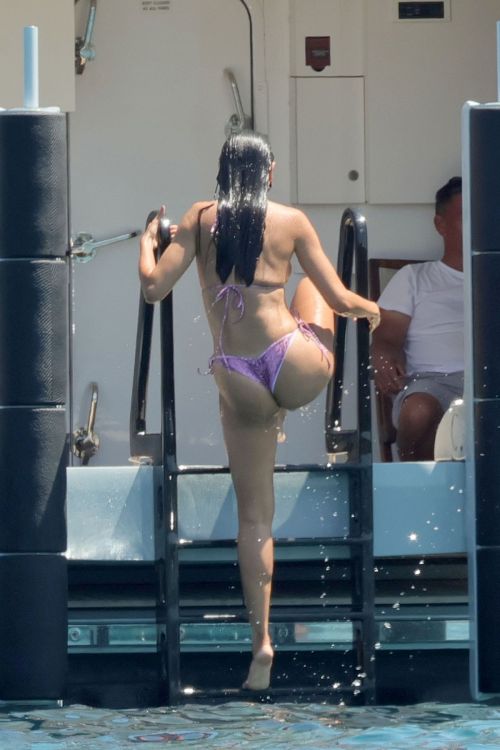Eiza Gonzalez in Bikini at a Yacht in Porto Cervo 07/28/2023 3