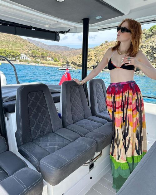 Ellie Bamber Instagram Photos 3
