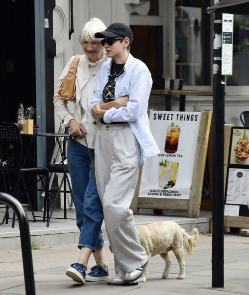 Emma Corrin Out with Her Mum in London 2