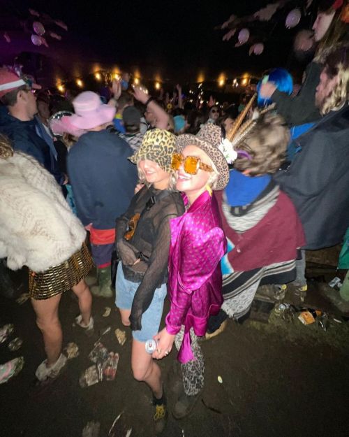 Florence Pugh Enjoys Night Party with Friends and Wears Pink Hat 2