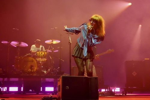 Hayley Williams performs at Paramore