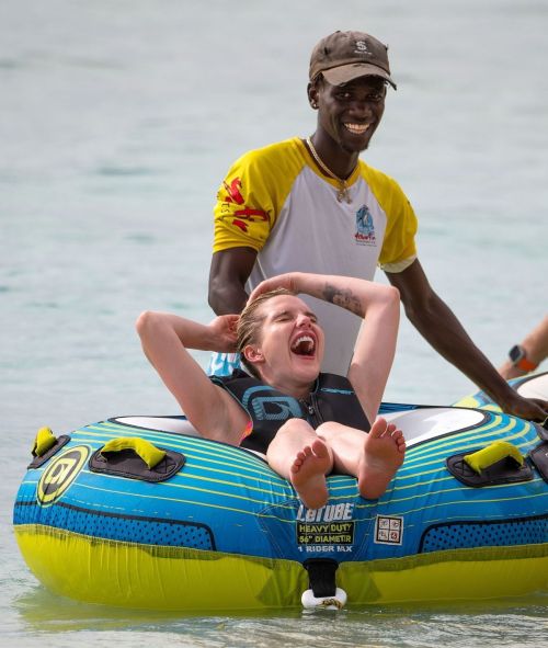 Helen Flanagan on the Beach with Friends 7