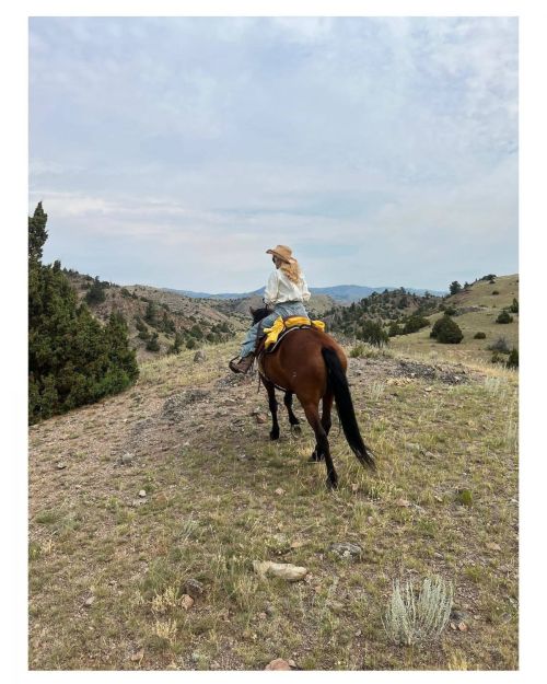 Kathryn Newton at a Photoshoot 3