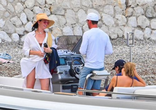 Katy Perry and Orlando Bloom Vacation at Gulf of Saint Tropez 1