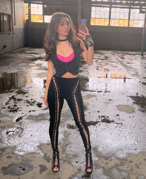Kelsey Lynn Cook Instagram Photos 3