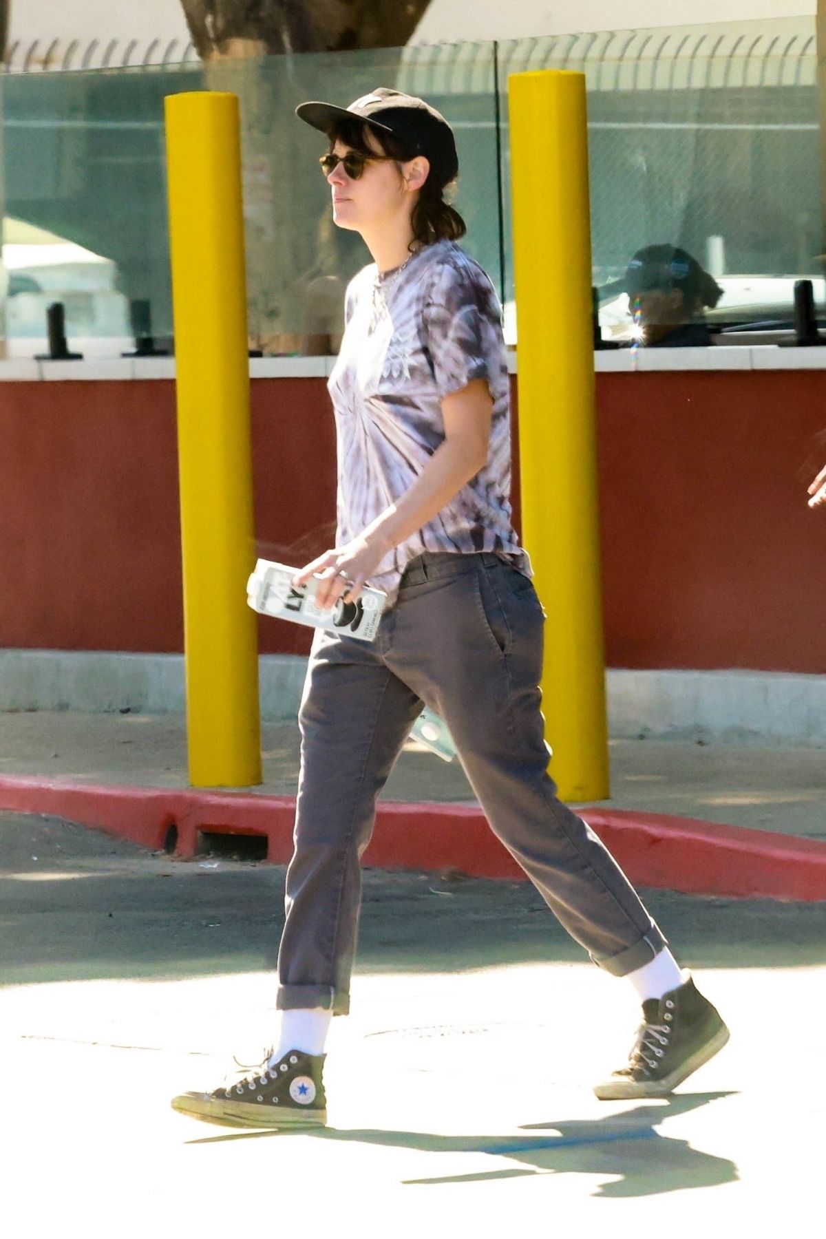 Kristen Stewart Oat Milk Shopping