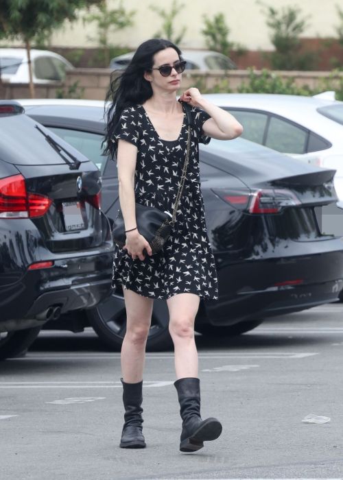 Krysten Ritter Out for Grocery Shopping in Studio City 1