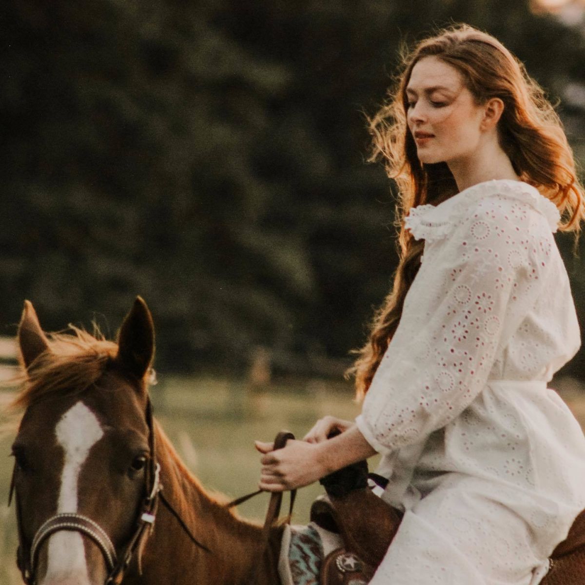 Larsen Thompson at a Photoshoot