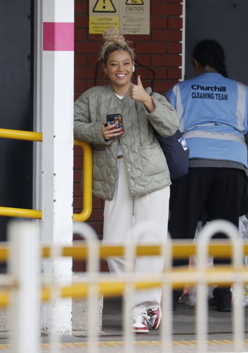 Molly Rainford Leaves EastEnders Set 1