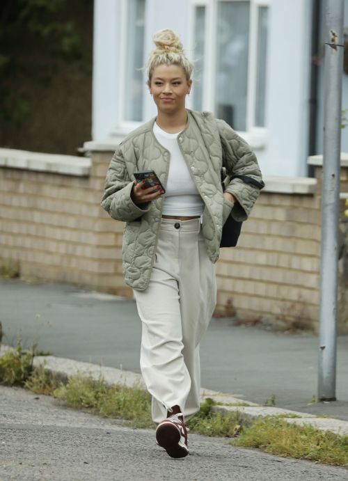 Molly Rainford Leaves EastEnders Set 2