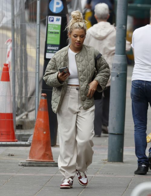 Molly Rainford Leaves EastEnders Set 3