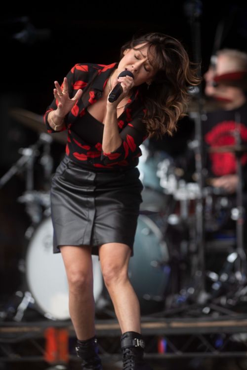 Natalie Imbruglia Performs at Kendal Calling Festival in Penrith 07/30/2023 2