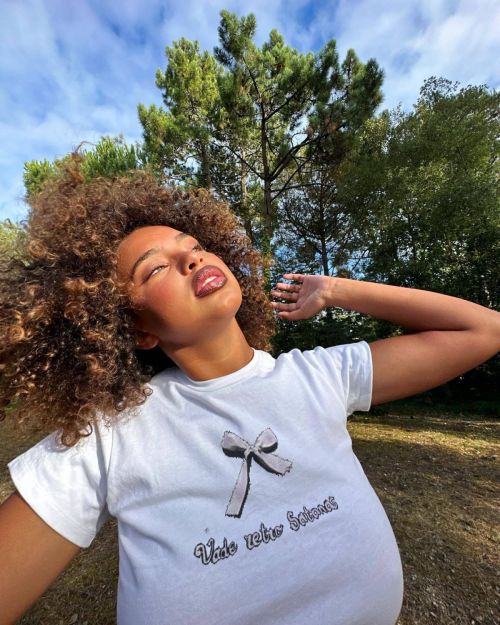 Paola Locatelli Instagram Photos 22