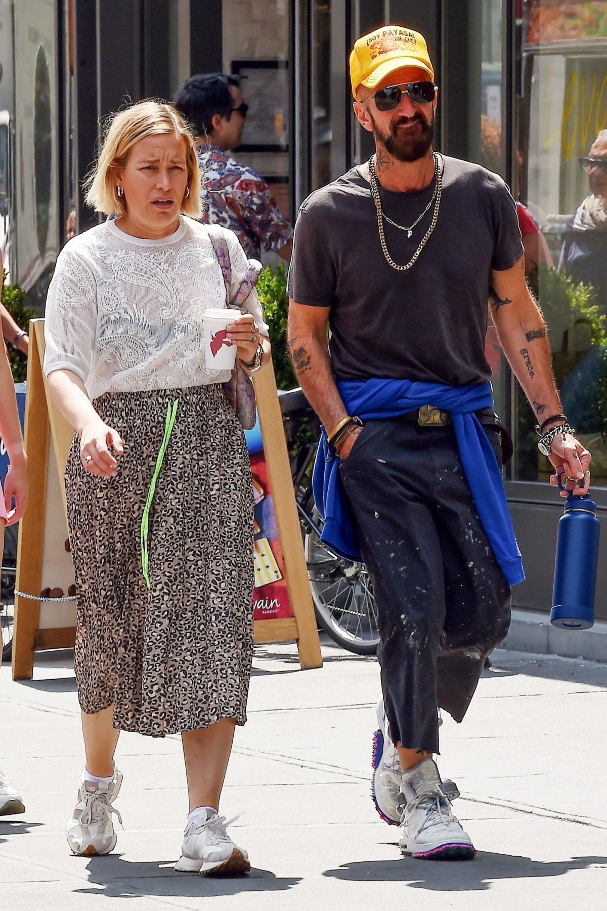 Piper Perabo and Stephen Kay Enjoy Coffee in New York