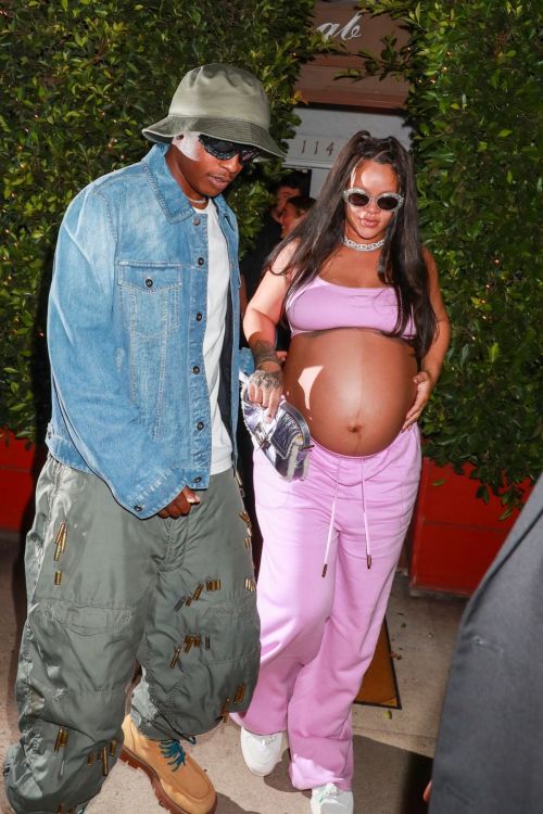 Pregnant Rihanna and A$AP Rocky Spotted at Giorgio Baldi 1