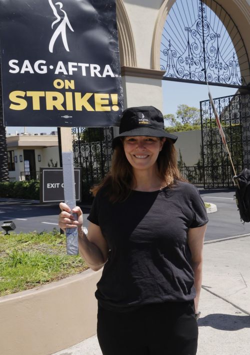 Jeanne Tropplehorn Stands Strong at SAG-AFTRA and WGA Strike 2