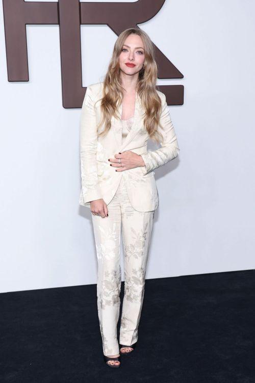 Amanda Seyfried Chic Look at Ralph Lauren SS24 Show 09/08/2023 4